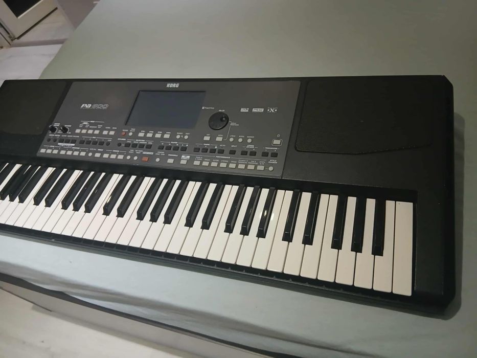 Orga KORG PA600 profesionala în stare perfecta