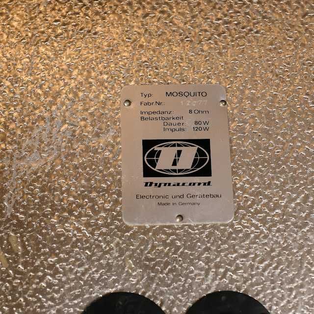 2 Boxe Dynacord Mosquito Flightcase