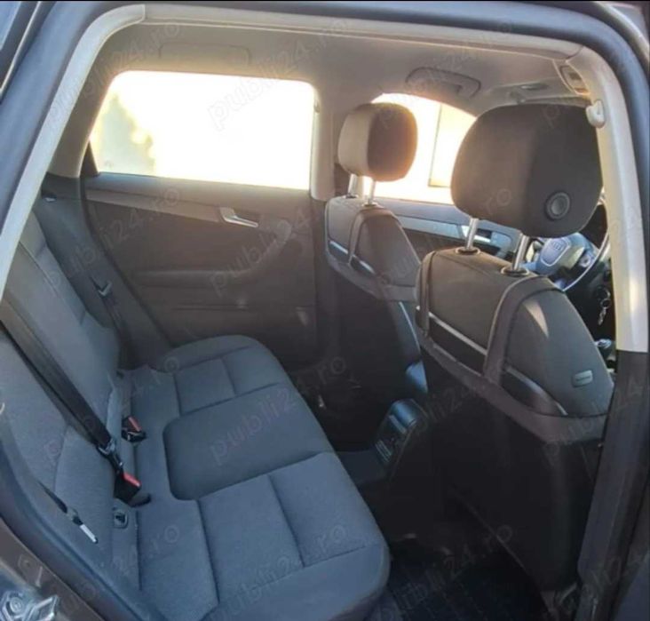 Vand Audi A3 , motor 1,2 benzina , 105 cai