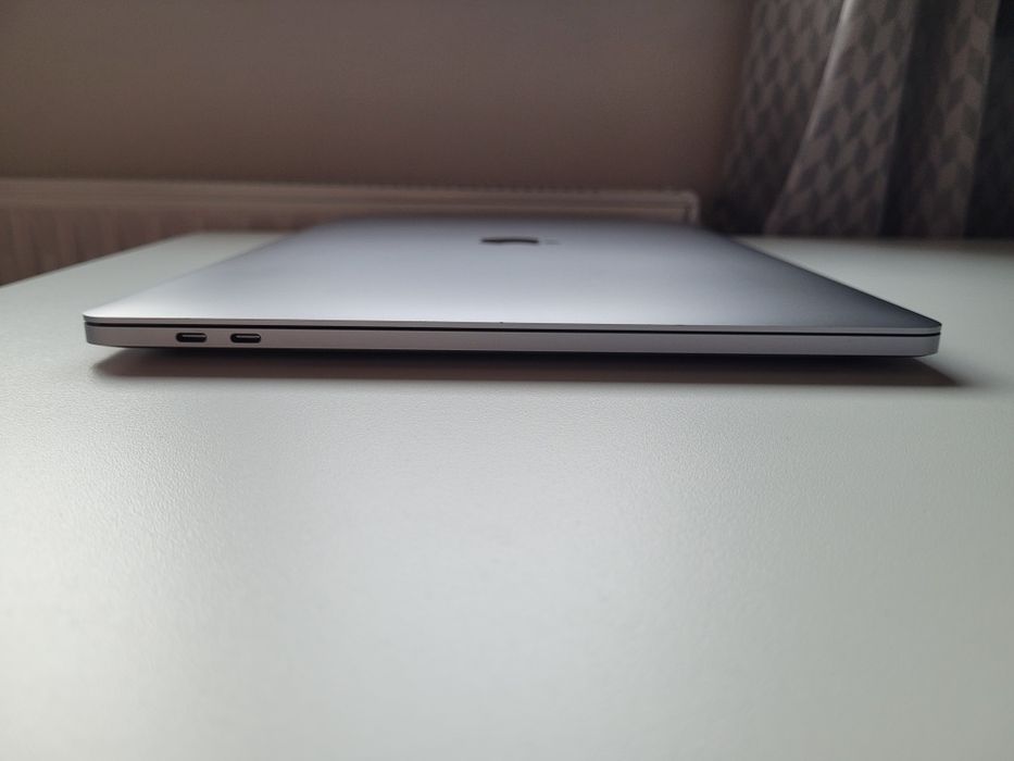 Macbook Pro 2018 15inch