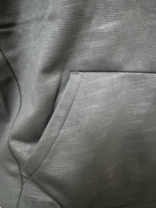 New Balance чёрное худи — оригинал, новое