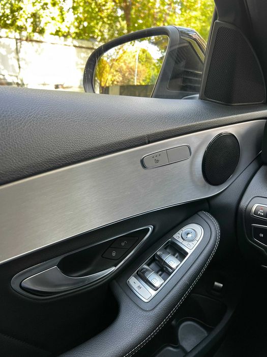 Mercedes-Benz C400,AMG,2019 4Matic km 125409 detalii pe autoavariat-ro