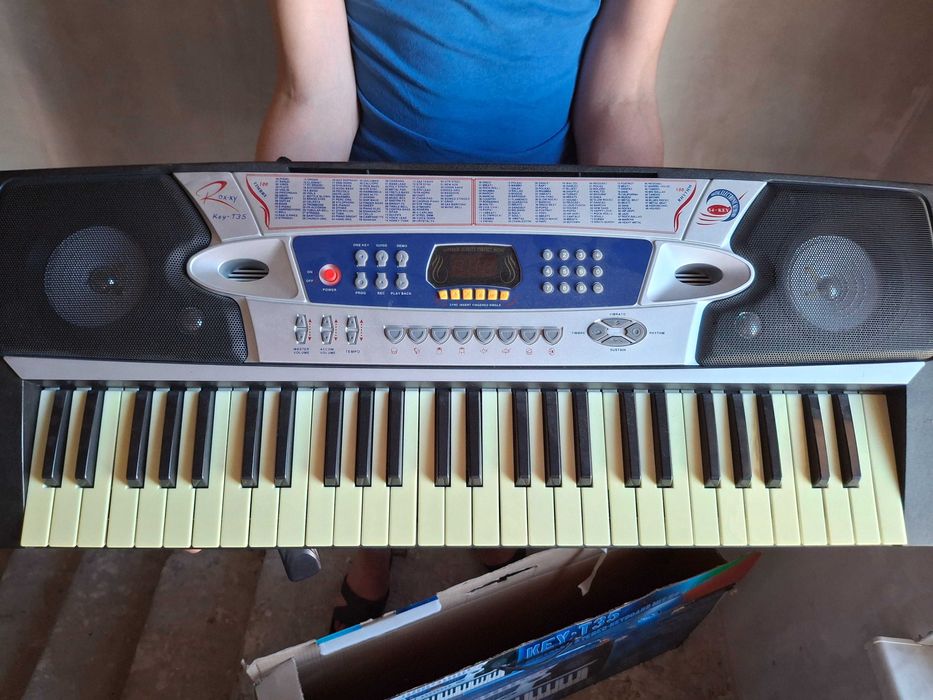 Синтезатор  KEY T 35 употребаван