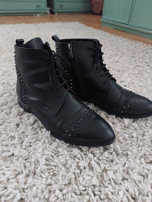 Дамски боти на Aquamarine. 40 номер.