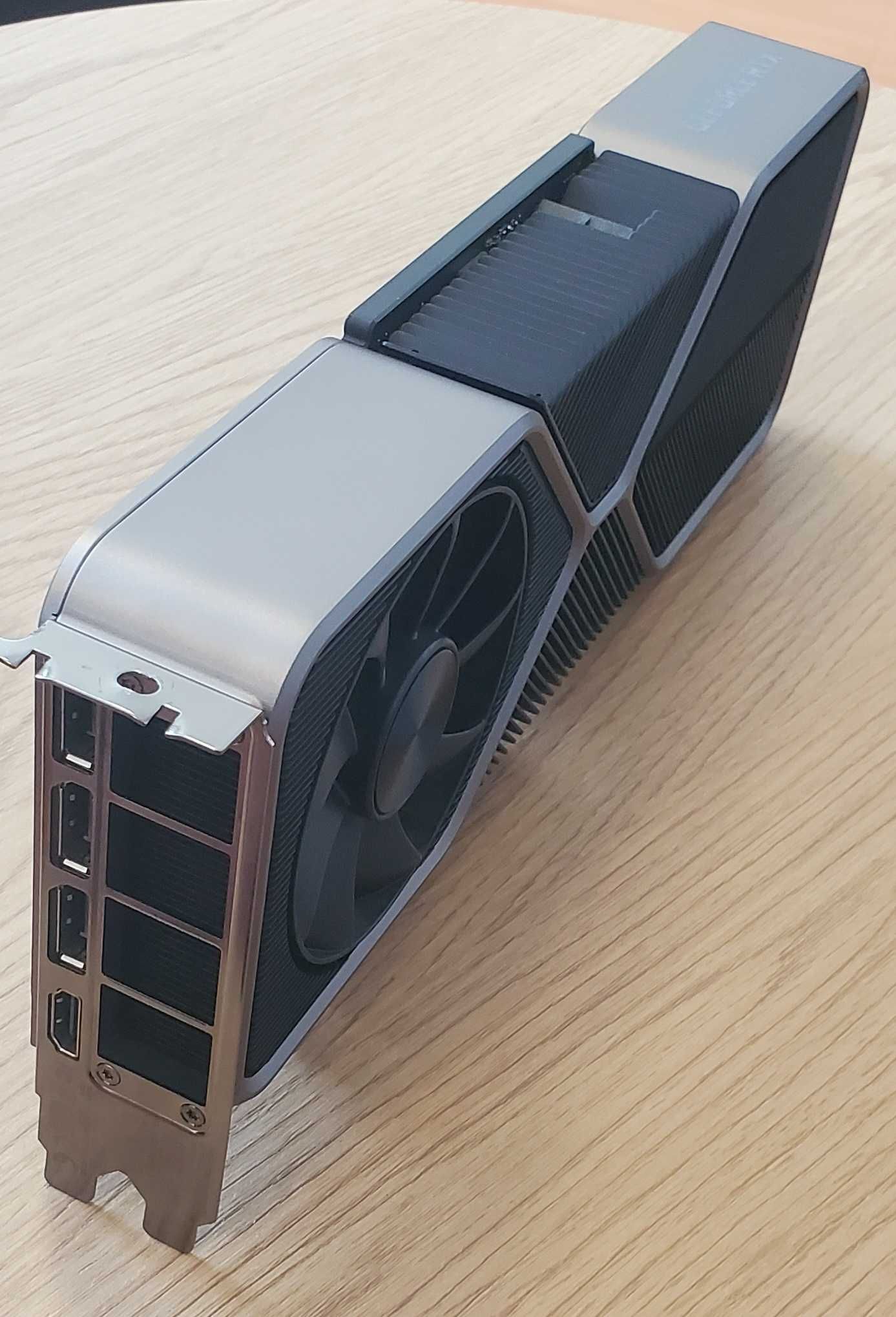 Видео Карта: NVIDIA GeForce RTX 3080 Founders Edition - 10GB GDDR6x