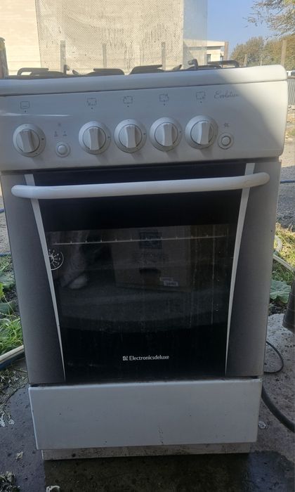 Deluxe Газ плита духовка 20к срочно