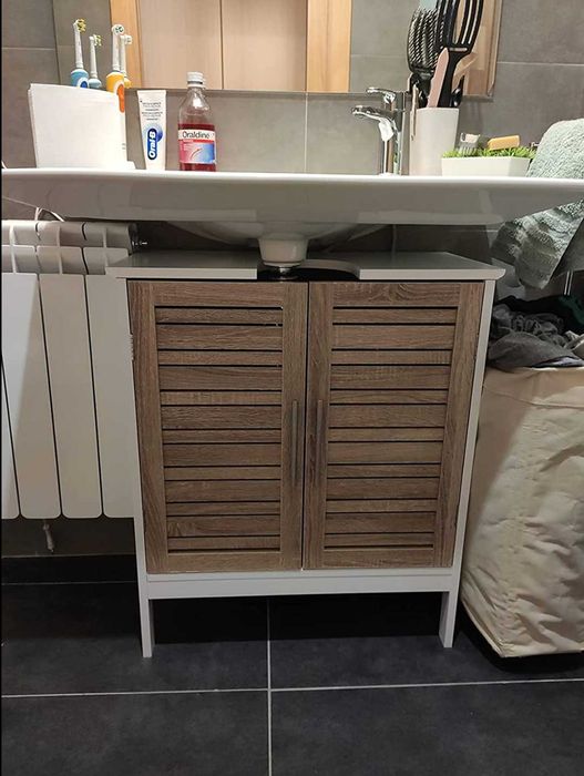 Шкаф за мивка с красив дизайн