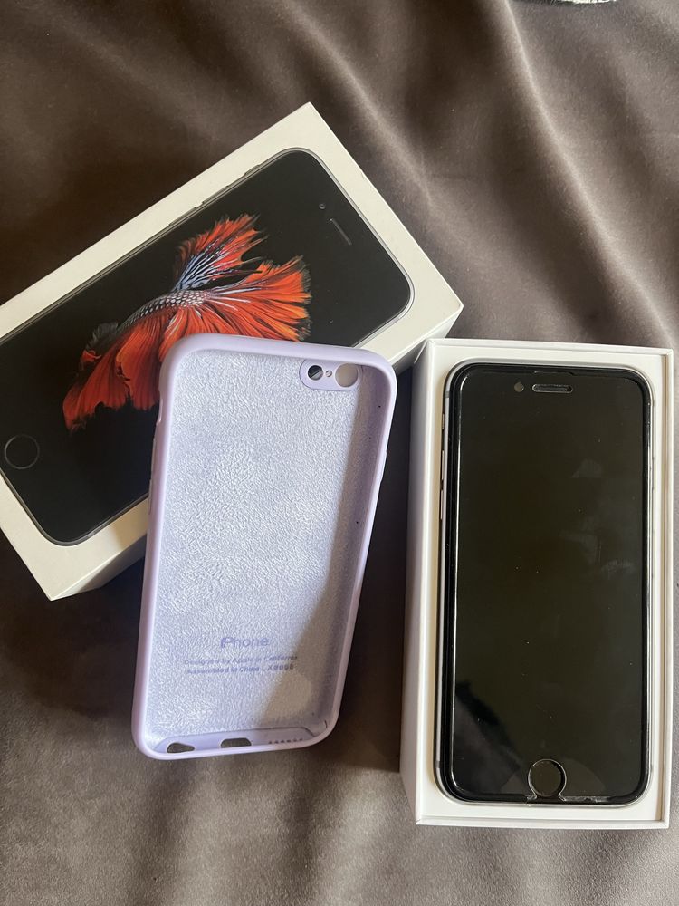 Смартфон HTC One Dual Sim Silver