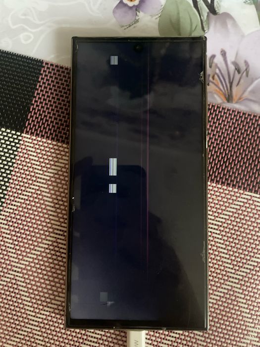 Лот телефонов,есть минусы