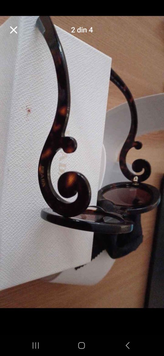 Ochelari dama, Prada