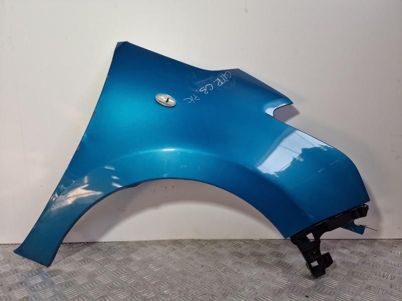 Aripa fata dreapta Citroen C3 Picasso