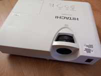 Videoproiector Hitachi stare perfecta