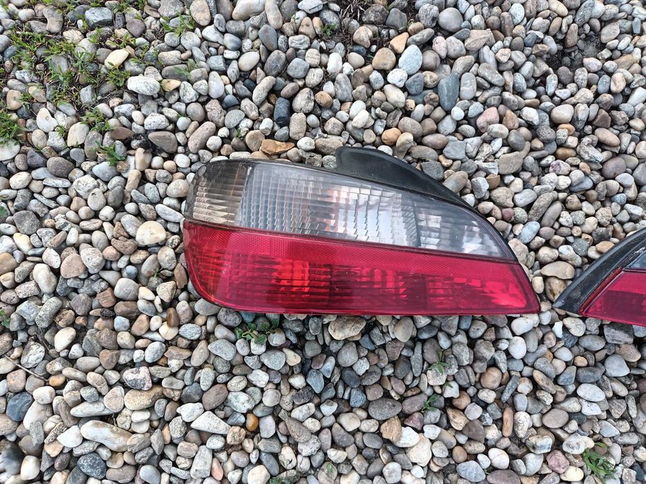 ляв и десен стоп за пежо 406 PEUGEOT 406