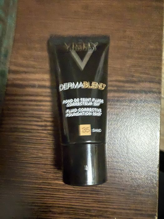 Fonduri de ten Vichy Dermablend, NOI