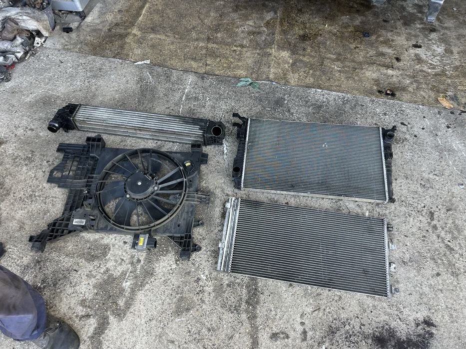 Перка,Воден,Климатичен,Интеркулер за Дачия Дъстър 1.5dci