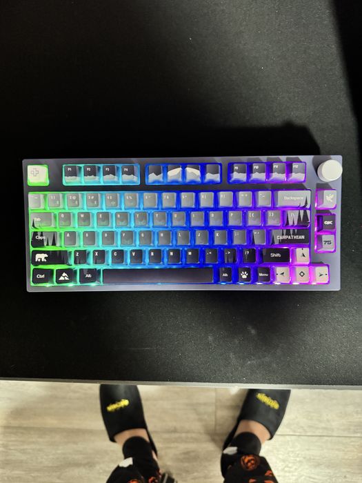 Tastatura QWERTYKEY Carpathian 75