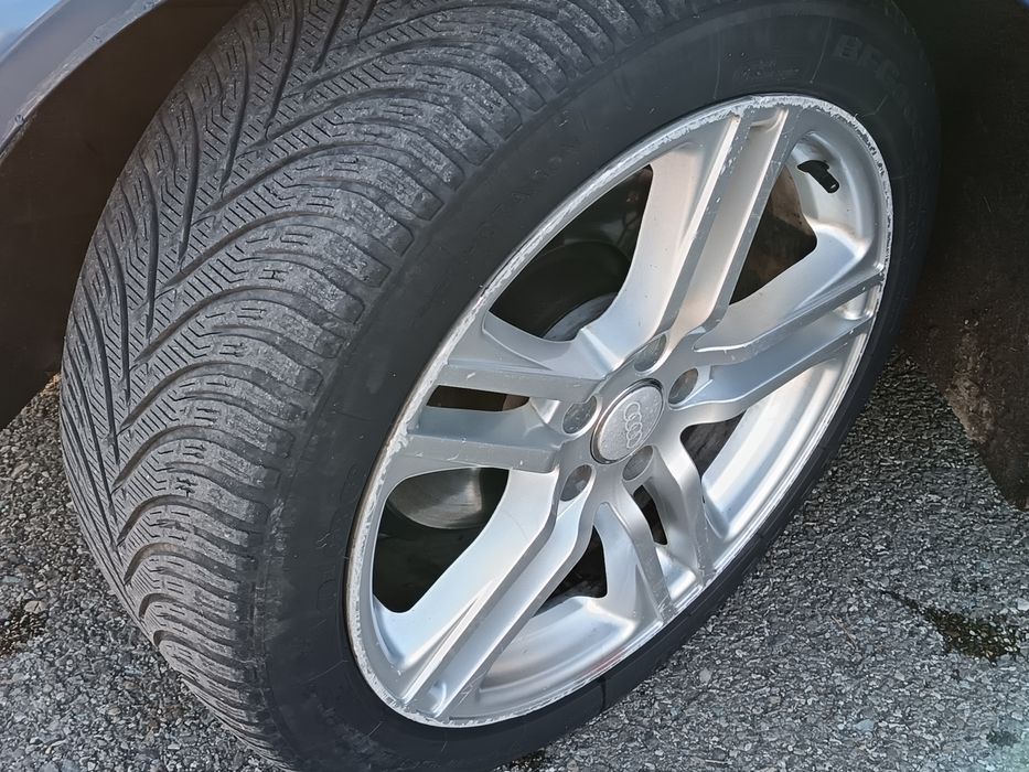 Vând Audi A6 C6 2.0TDI 3000€ preț fix