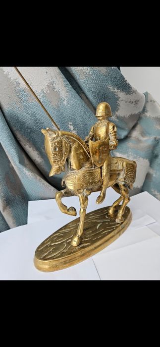 Cavaler din bronz !