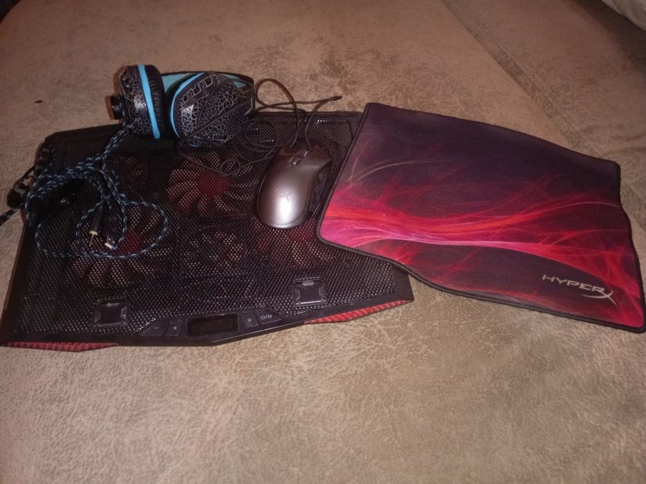 Мыщь поставка коврик наушники