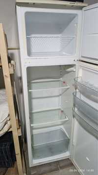 холодильник рабочий