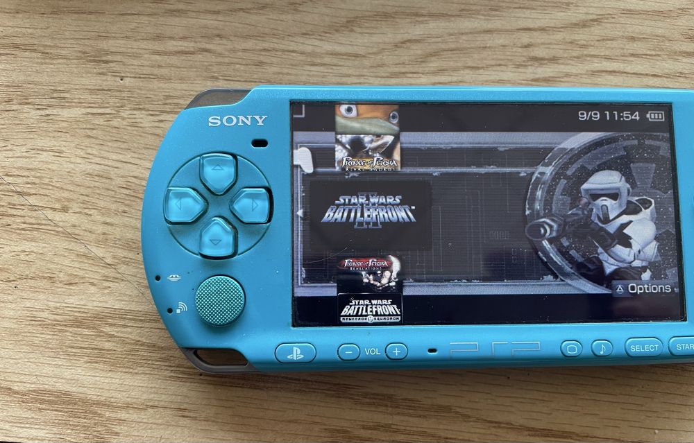 PSP-3004 128gb.