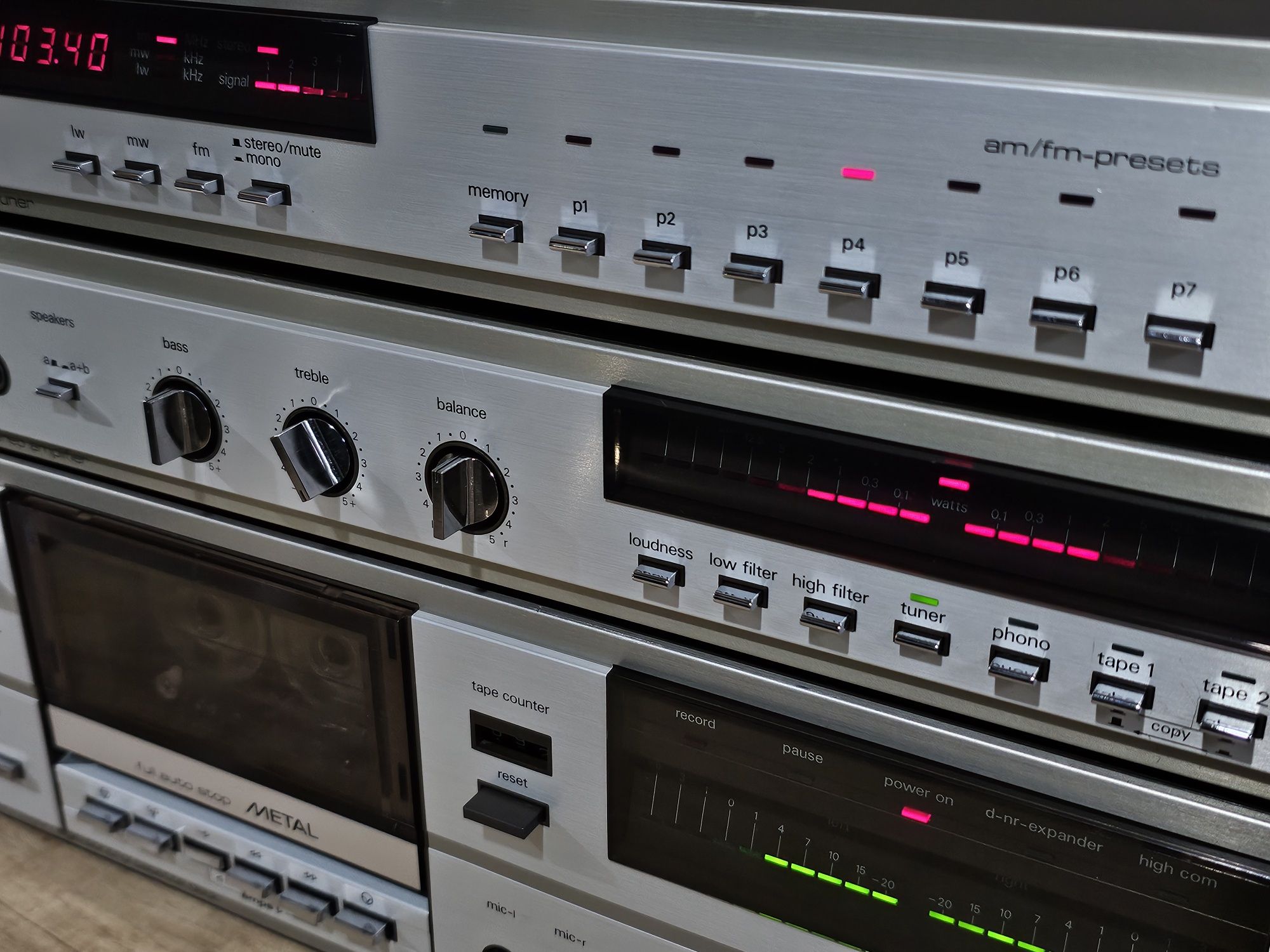Linie audio SIEMENS ,amplificator RV-300, tuner RH-300, deck RC-300