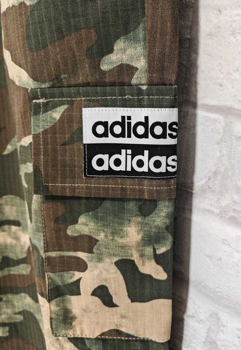 Adidas Камуфляж Оригинални дамски панталон camouflage Размер UK 12 / L