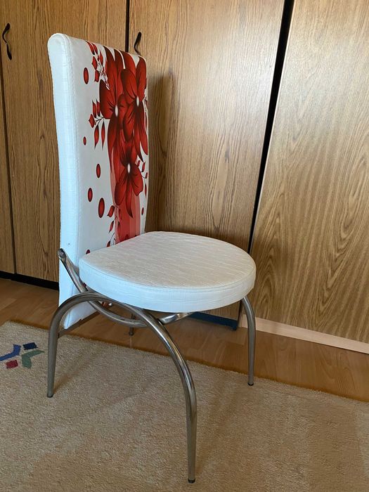 6 scaune de bucătărie 80 lei / bucata