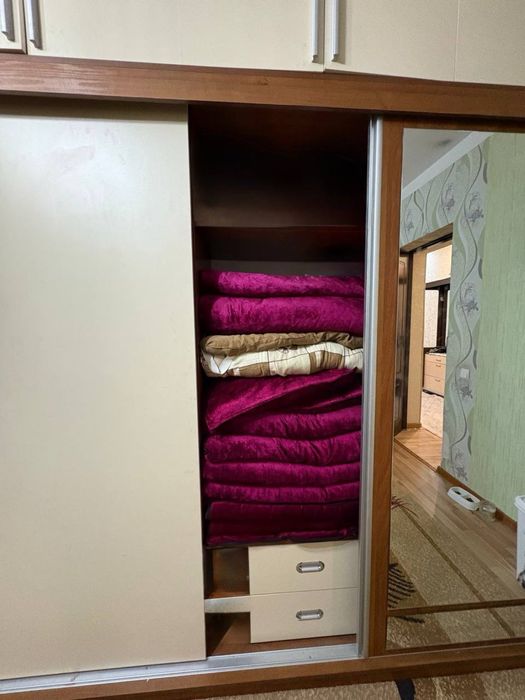 Шкаф двухсекционный