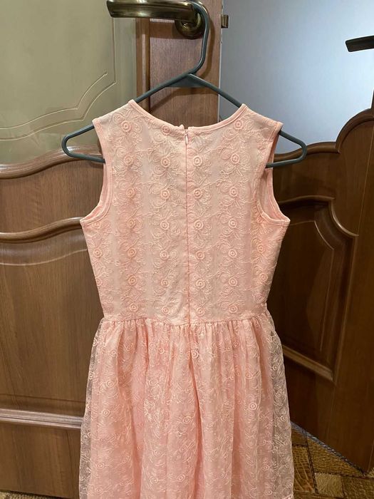 Платья нарядные на девочку