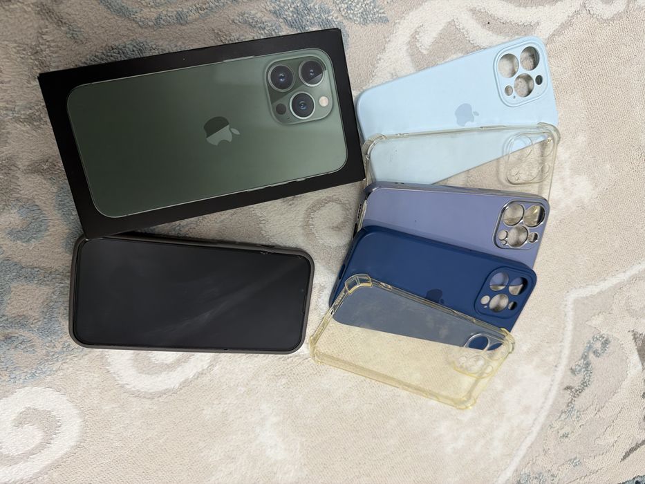 Продам айфон 13про с памятьб 256гб