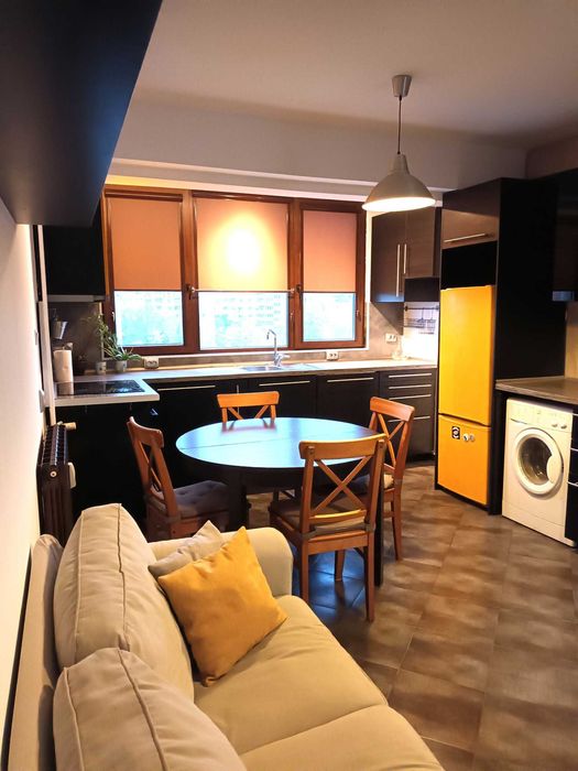 Продава тристаен апартамент в Христо Смирненски от собственик