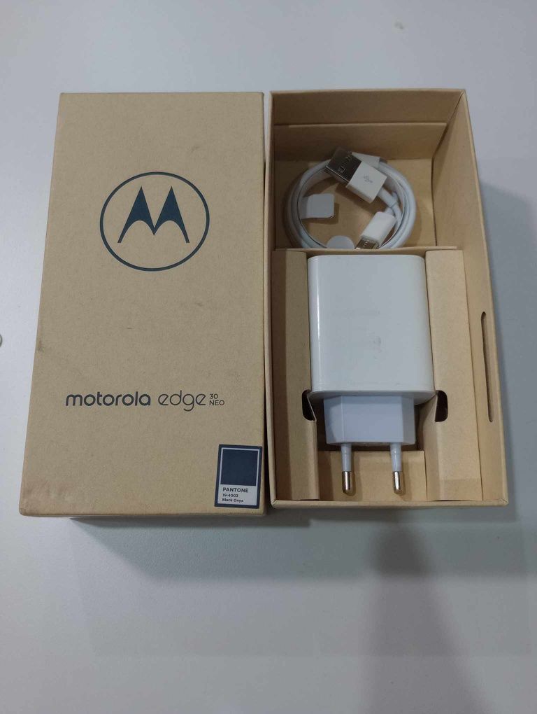 Motorola Edge 30 NEO NOU