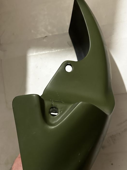 Калник преден Yamaha R6 2000г