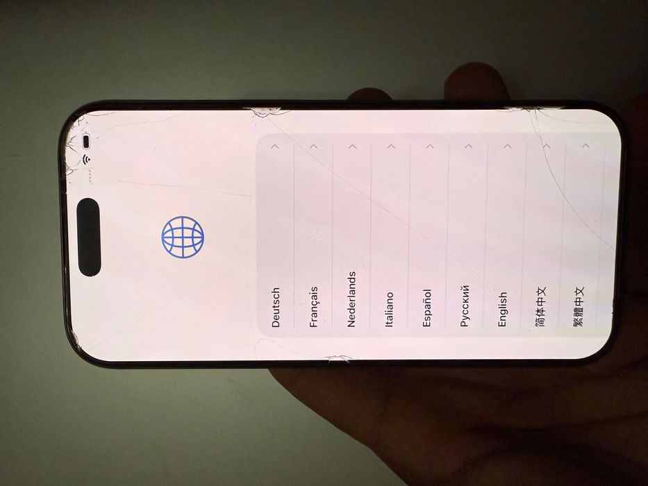 iPhone 16 pro 256gb blocat