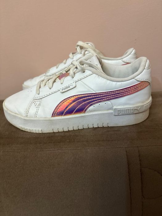 Vând adidași Puma
