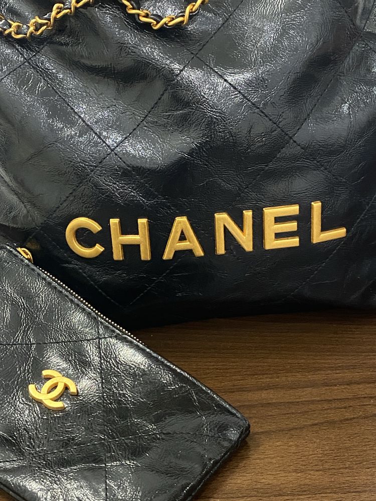 Geanta si portofel chanel piele lacuita