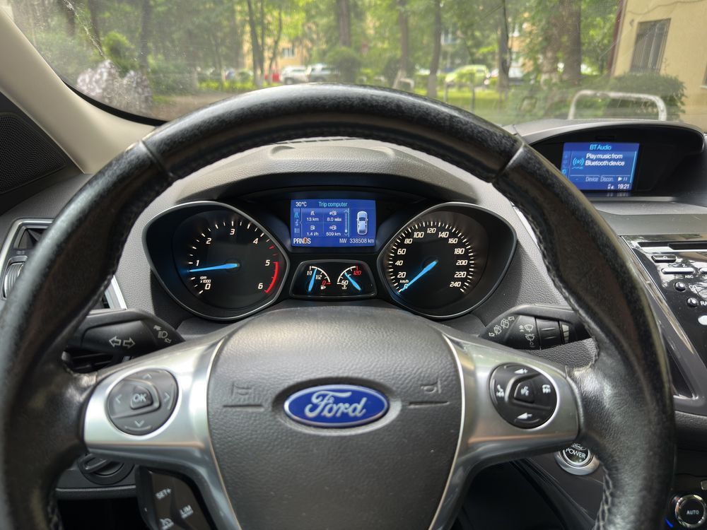 Ford Kuga 2013 2.0 tdci 4X4 140 cp