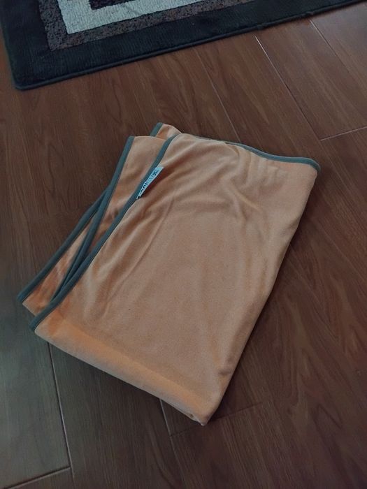 Prosop yoga portocaliu