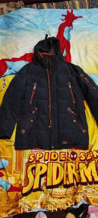 Продам зимнюю мужскую куртку