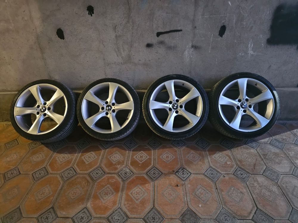 Продам Диски на BMW