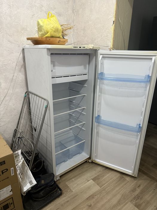 Продам холодильник бирюса