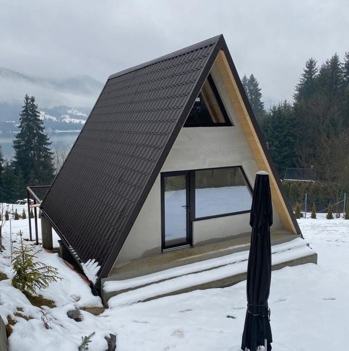 Vand cabane tip A frame , acceptam variante auto