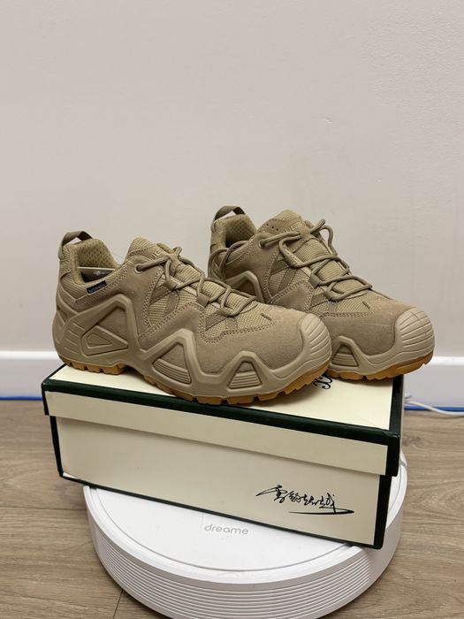 Кроссовки тактические