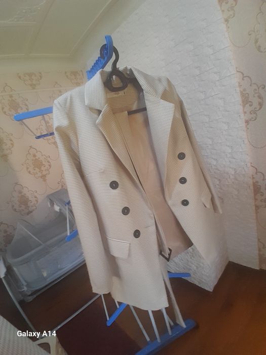 Kastyum wim ayol qizla uchun holati vawe ideal
