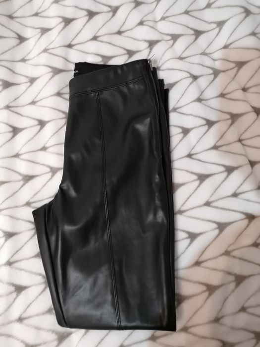 Pantaloni piele, marimea 36