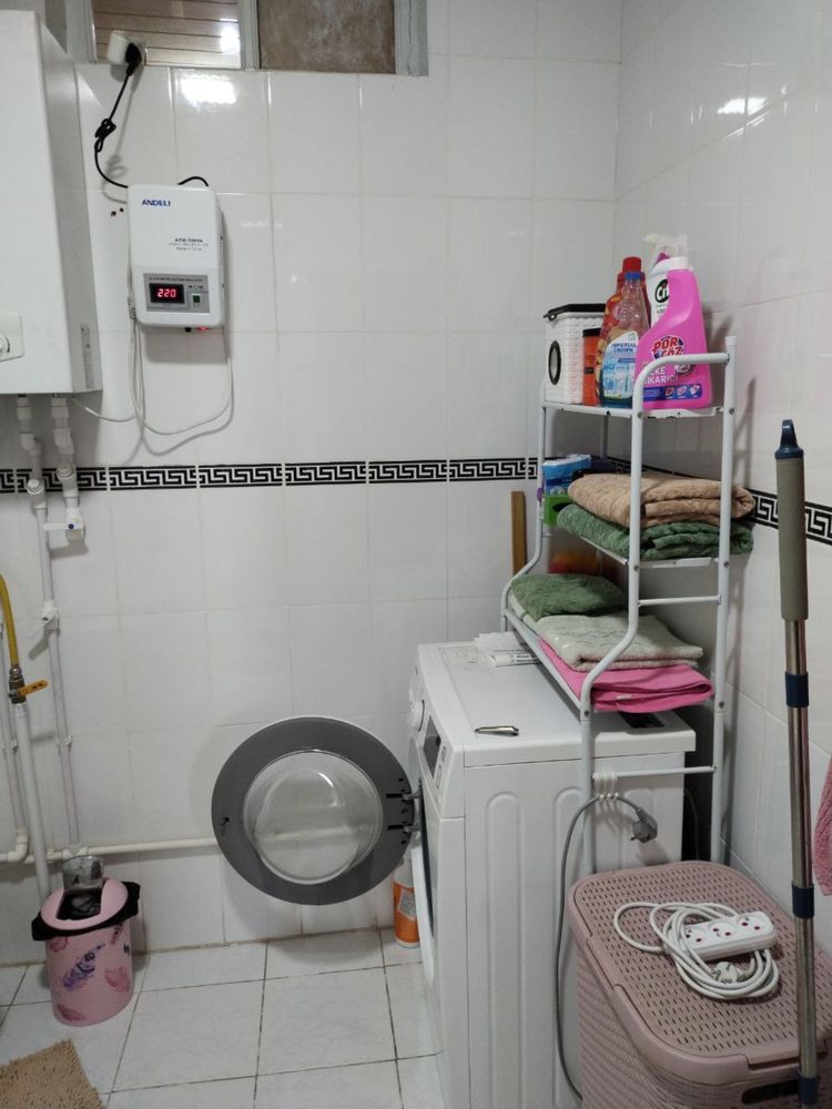 Срочно продаю 2 комнатнаю квартиру на Буз Сув
