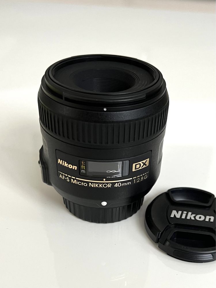 Nikon 40mm f/2.8G AF-S DX Micro