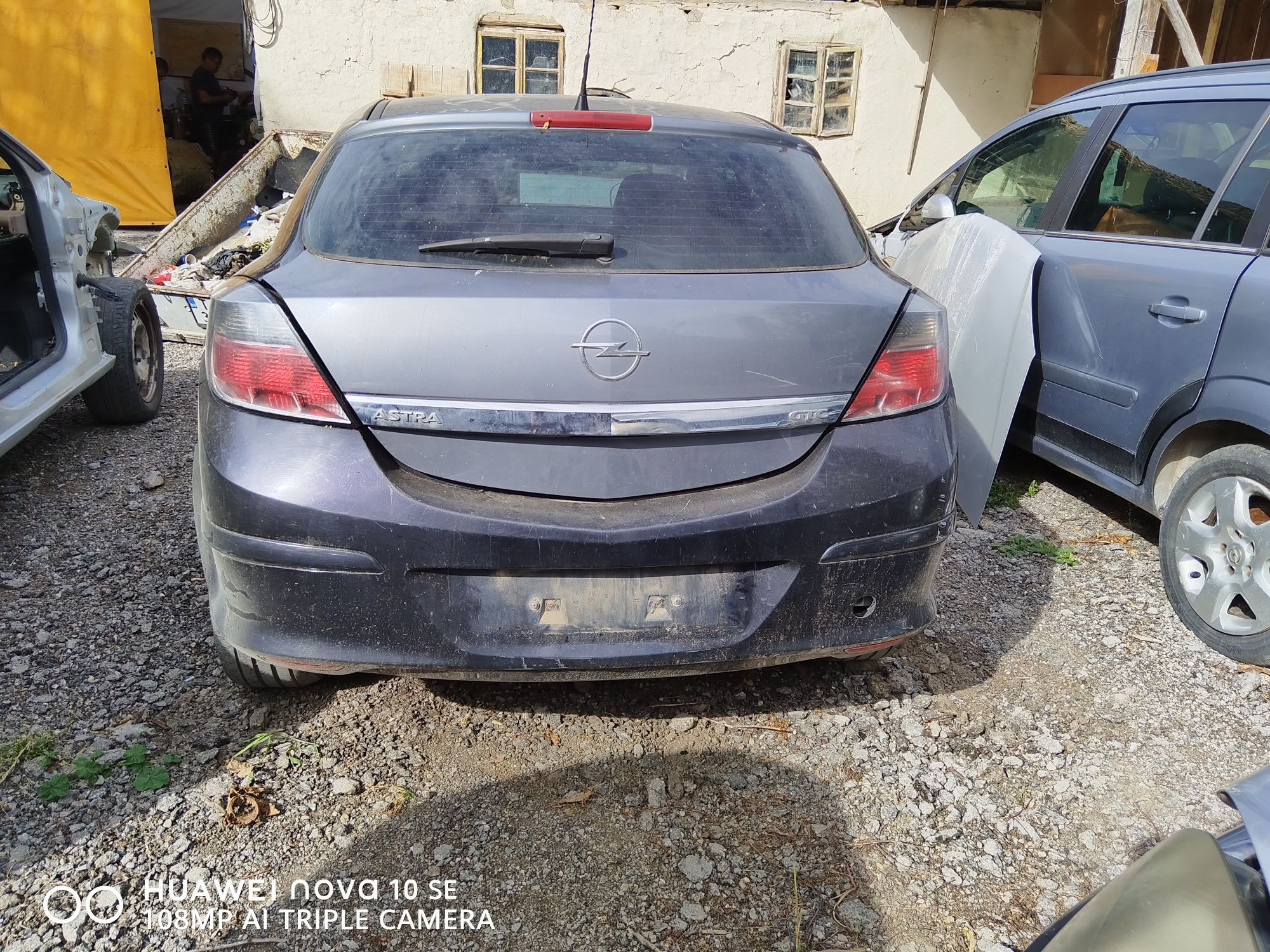 Opel Astra H GTC 1,7cdti  110ks На Части