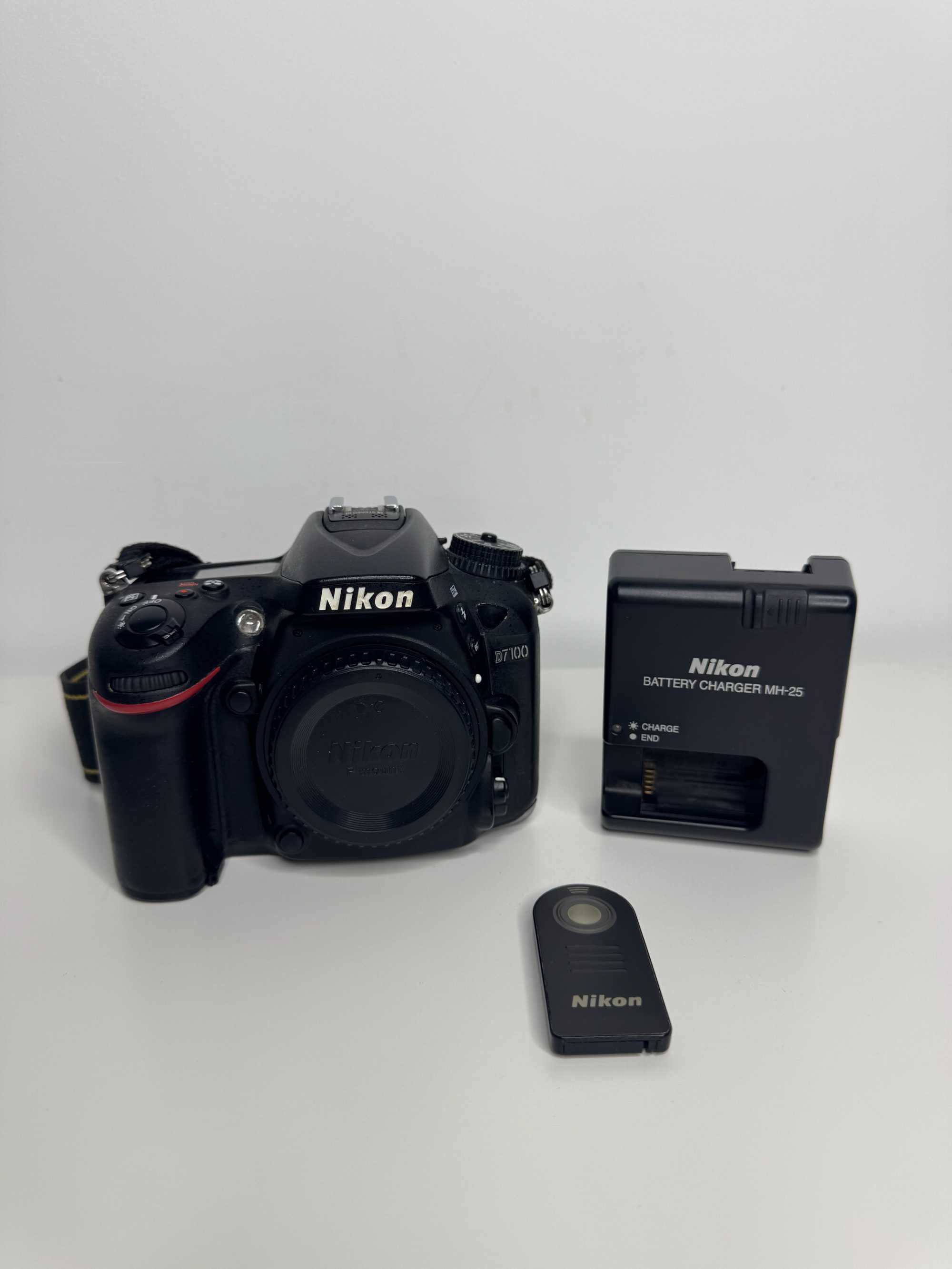Продавам Nikon D7100 - Тяло
